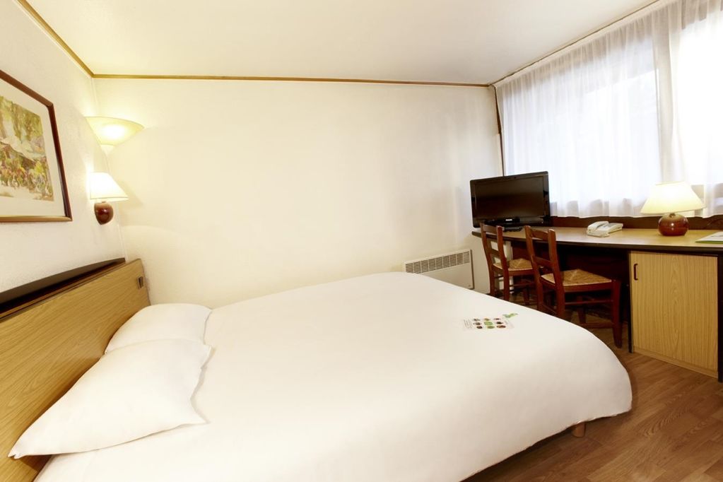 Campanile Hotel 3*